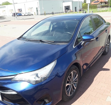 Toyota Avensis cena 63900 przebieg: 141000, rok produkcji 2015 z Trzebinia małe 254